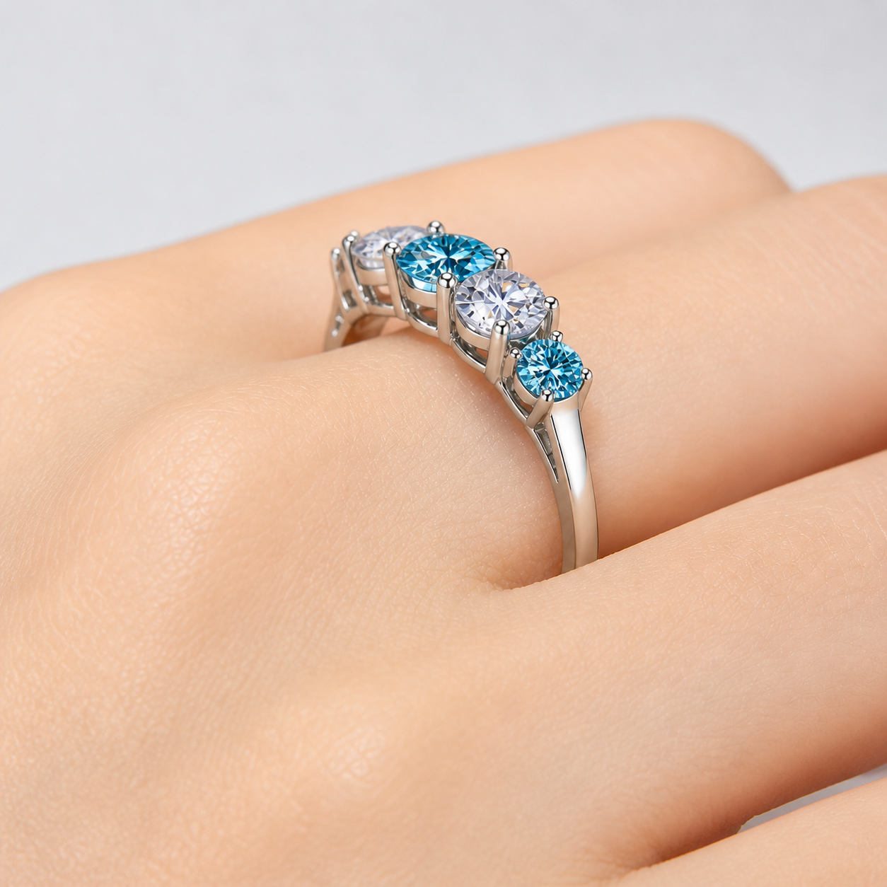 ブルーグラデーション モアサナイトエタニティーリング（3.6ct）ーS925 プラチナコーティングー